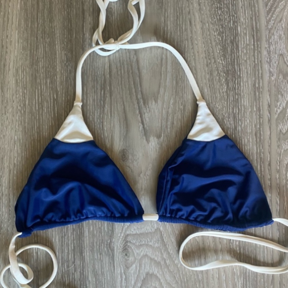 Classic Monday Swimwear bikini top  - M